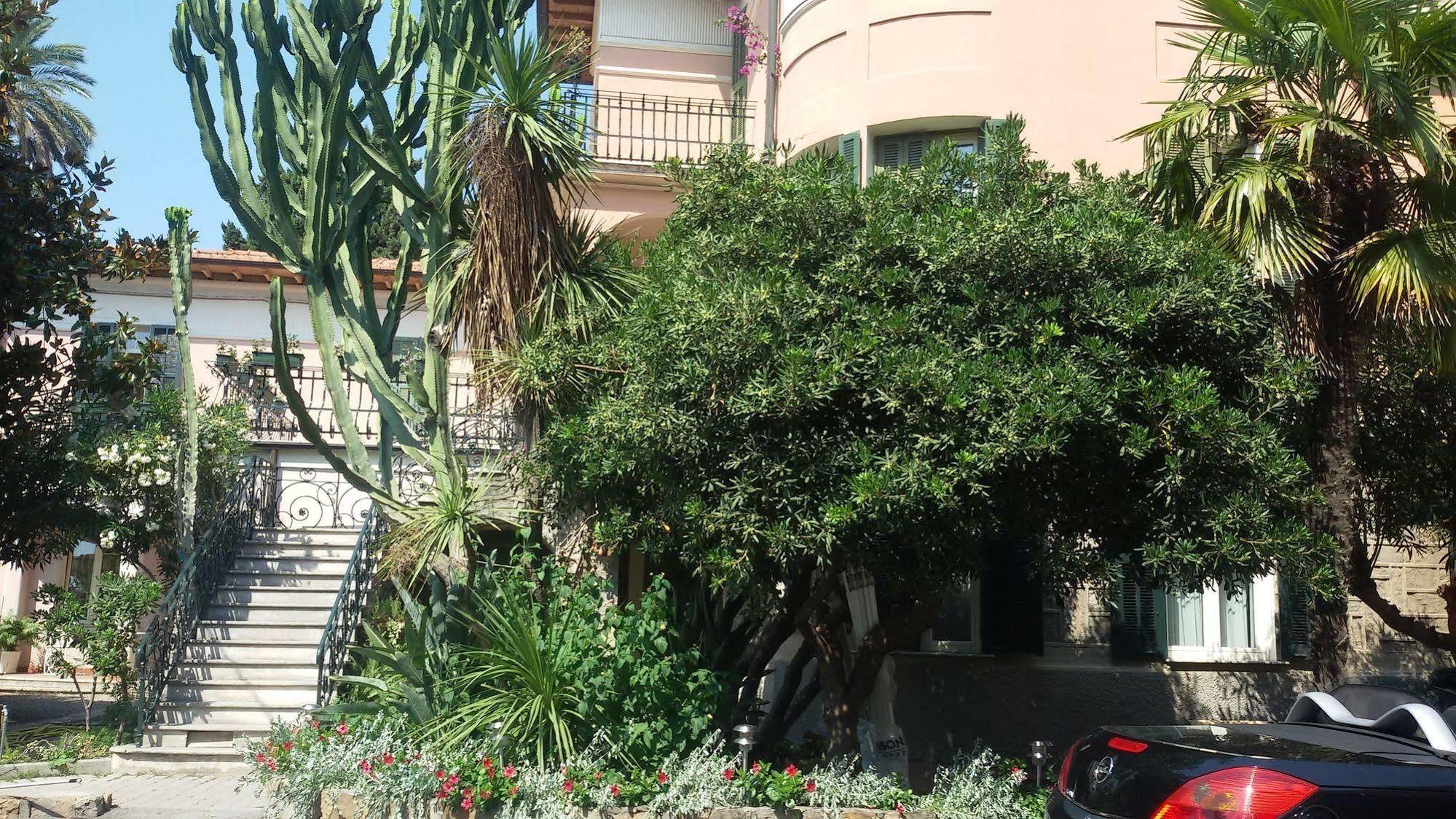 Hotel La Scogliera Bordighera Ngoại thất bức ảnh