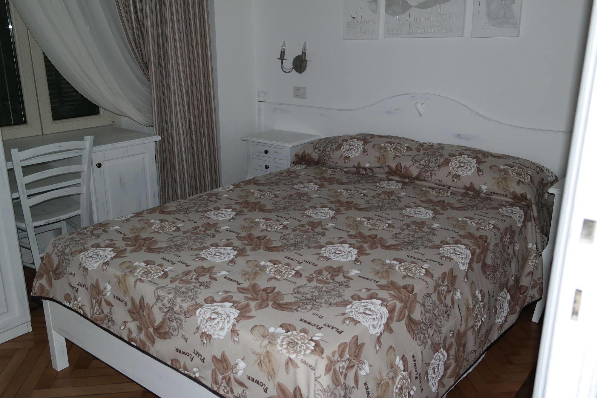 Hotel La Scogliera Bordighera Ngoại thất bức ảnh